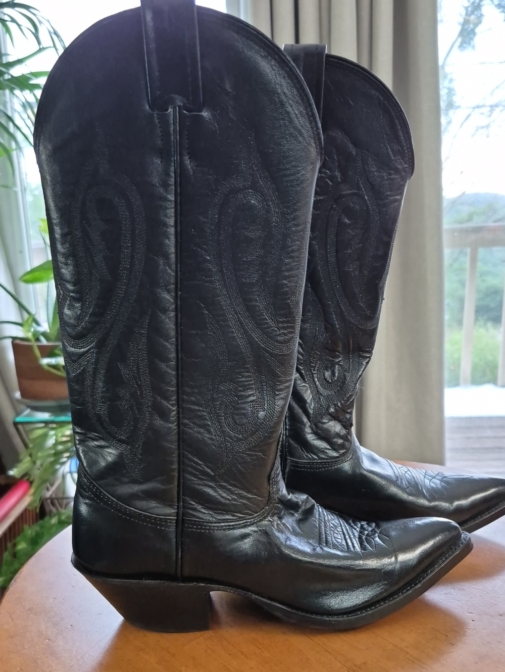 Nocona Womens Black Western Stitch Leather Boots. NWOT